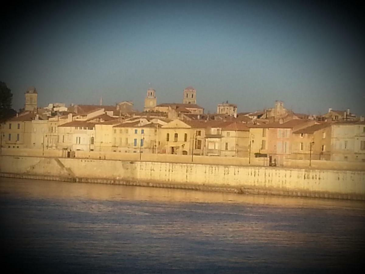 Un Tour En Arles Apartment Ngoại thất bức ảnh