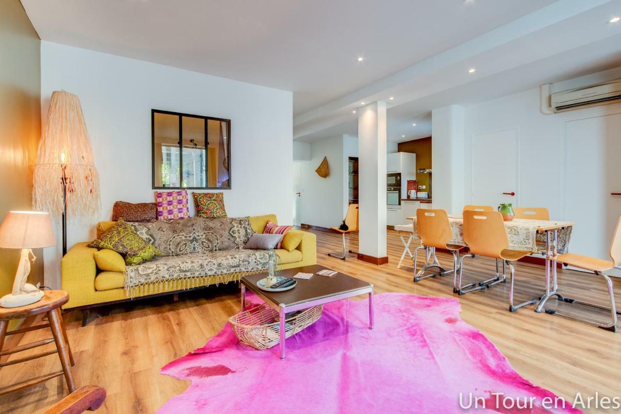 Un Tour En Arles Apartment Ngoại thất bức ảnh
